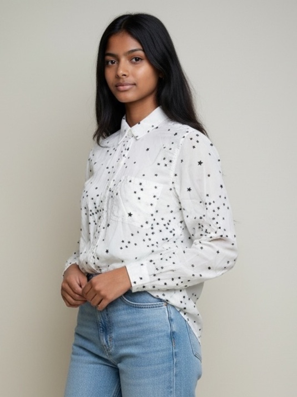 Women’s Medium White Black Star Print Long Sleeve Bottom-Up Shirt Patriotic USA